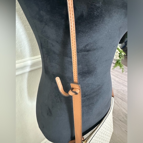 Michael Kors Crossbody bag - Picture 2 of 10